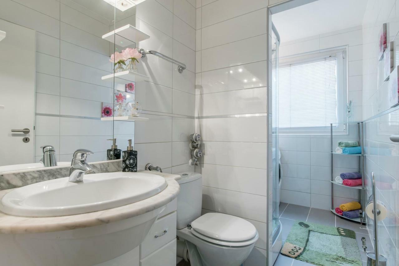 Private Rooms Near Exhibition Center Hannover Exterior photo